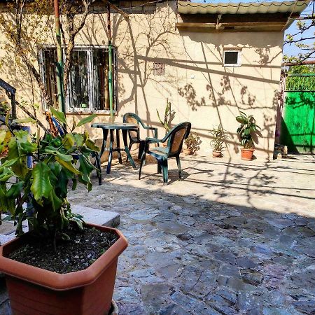 Guesthouse Ttt Тбилиси Экстерьер фото